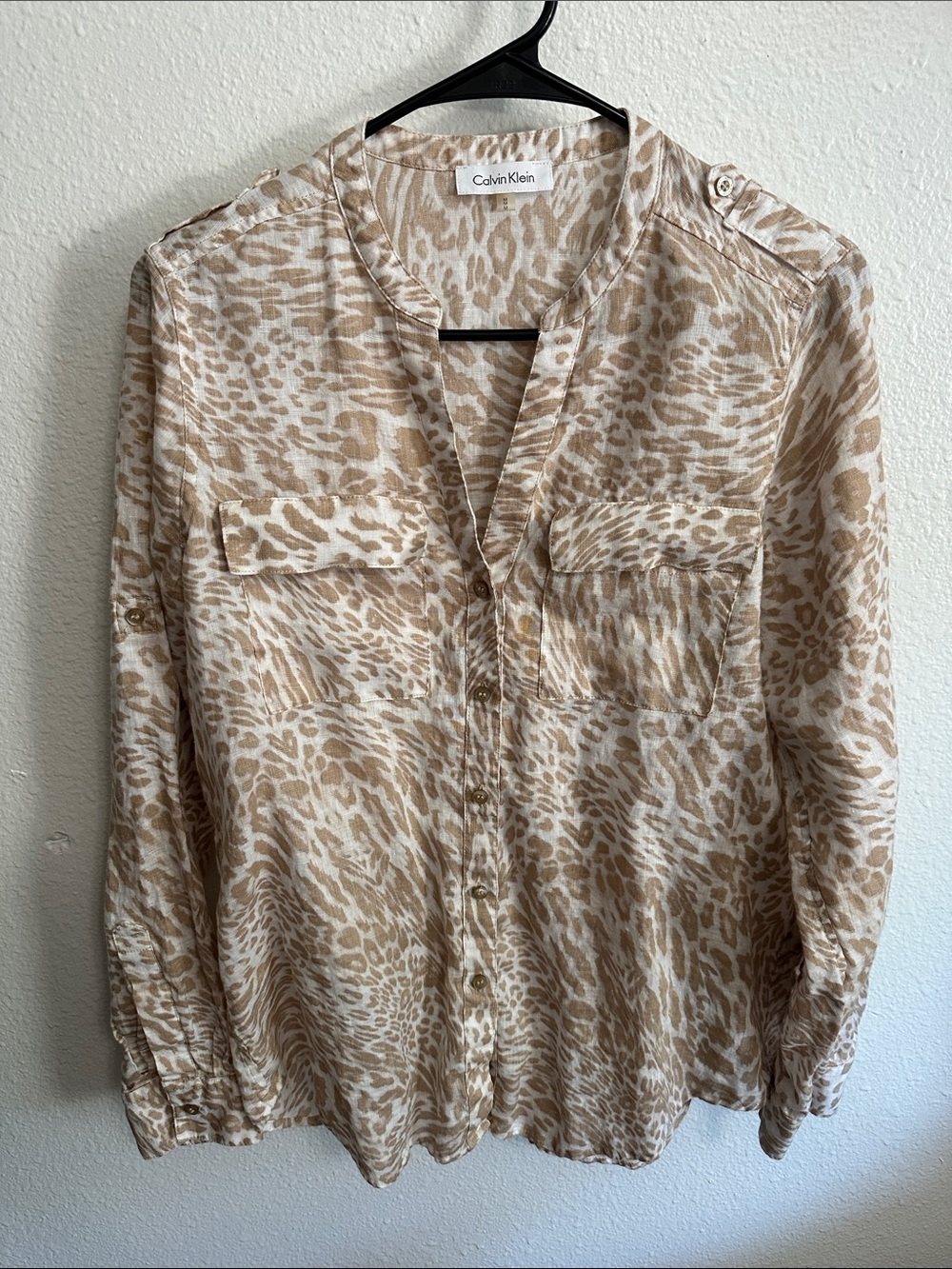 Calvin Klein Tan and Cream Animal-Print Button-Down Linen Shirt Size Medium - Picture 3 of 7